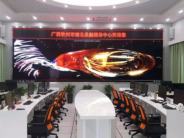 与LED大屏之间发生的故事